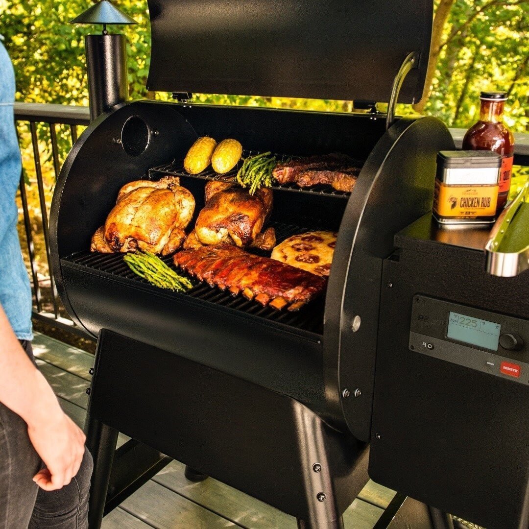 Traeger Black Pro 780 WiFi-Enabled Pellet Grill