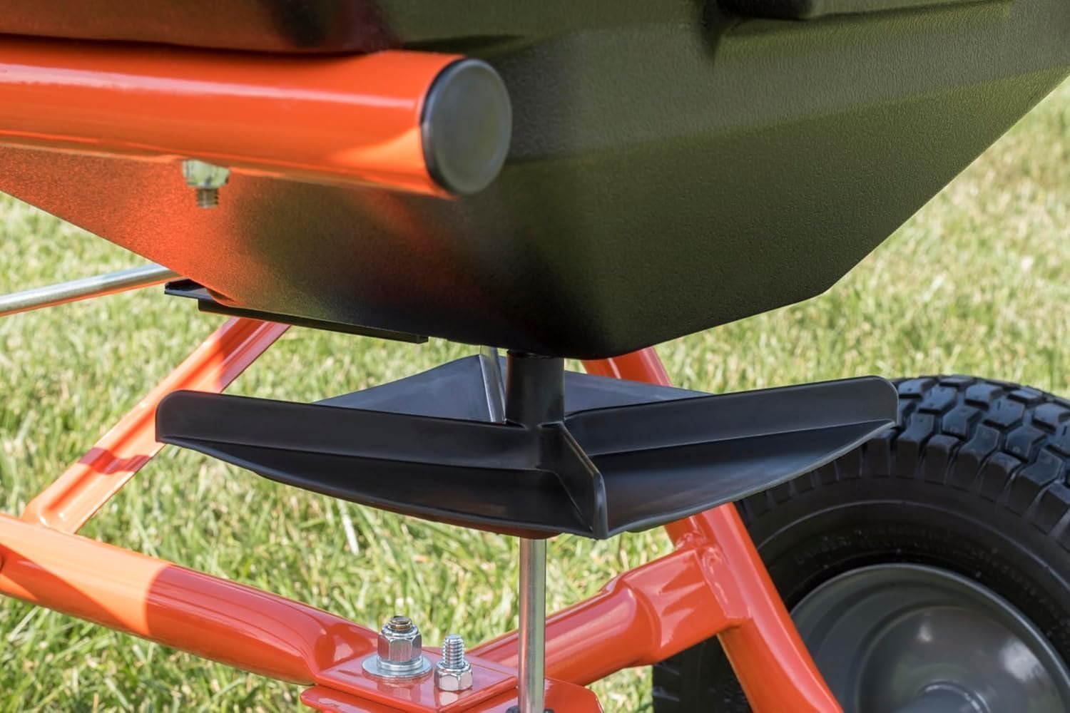 Agri-Fab 45-0543 Tow-Behind 100 lb Lawn & Garden Spiker Seeder Spreader