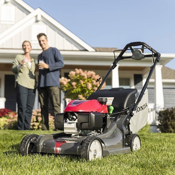 Honda 21″ HRX217K5VKA Gas Lawn Mower with 187cc Engine & 4-in-1 Versamow System
