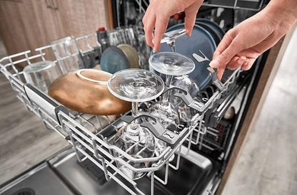 KitchenAid – Top Control Built-In Dishwasher with Stainless Steel Tub, FreeFlex Third Rack, 44dBA – Black stainless steel