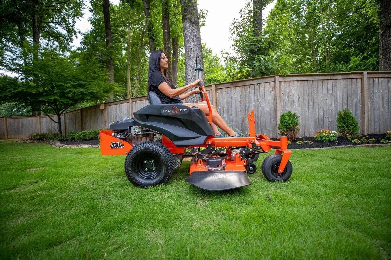 2022 Bad Boy MZ Rambler 42″ Kohler Zero-Turn Mower BMZ4219KO
